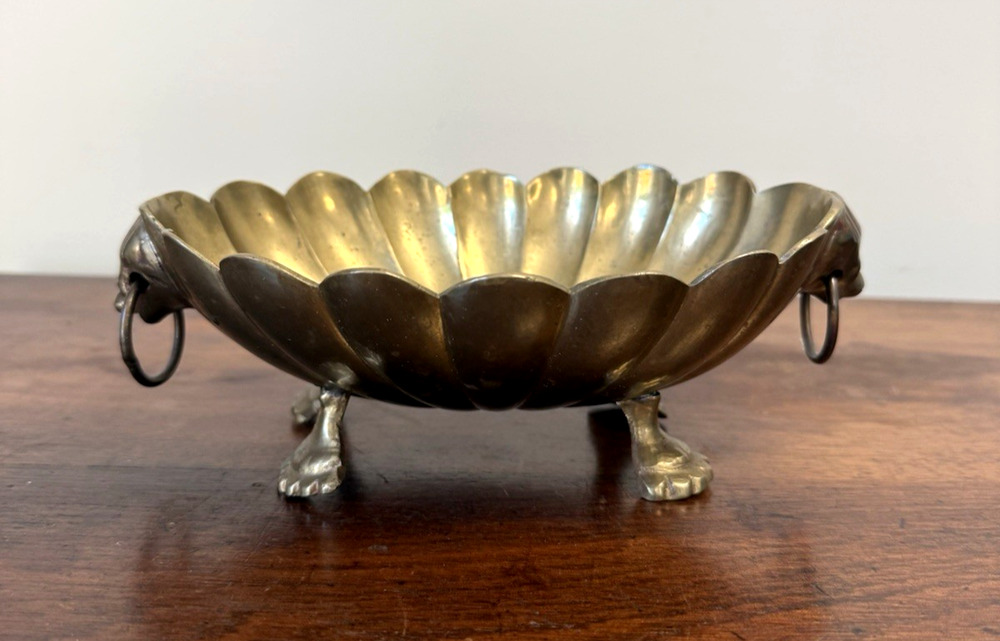 Vintage Brass Scalloped Compote Bowl Lion Head Ring Handles Paw Feet 9.5"